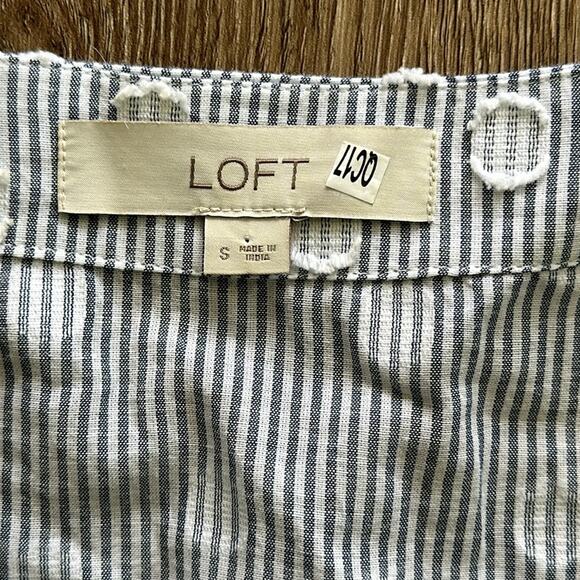 LOFT Polka Dot Striped Flutter Sleeve Wrap Blouse Blue & White Size Small - Picture 3 of 6